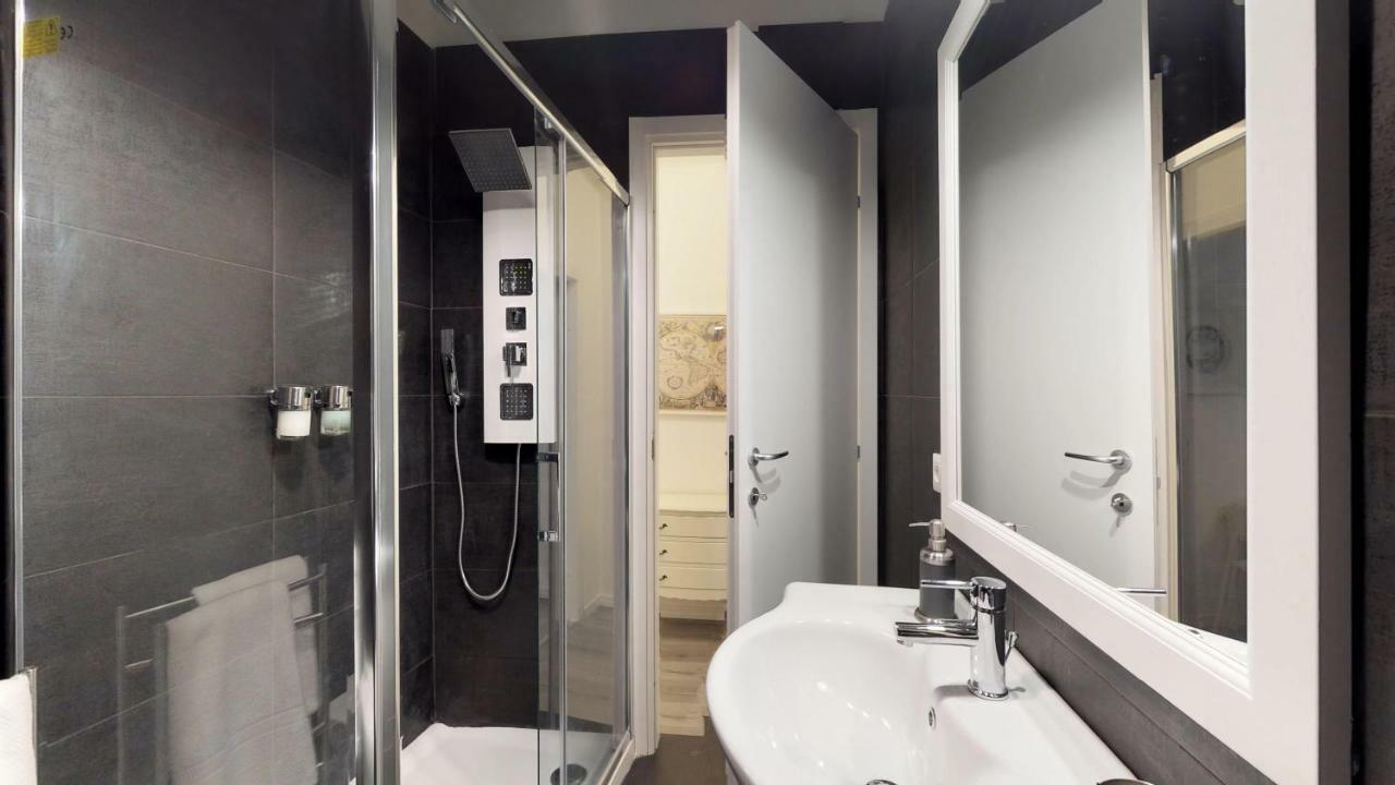 Luxury 2 Bedrooms Apartment ミラノ エクステリア 写真